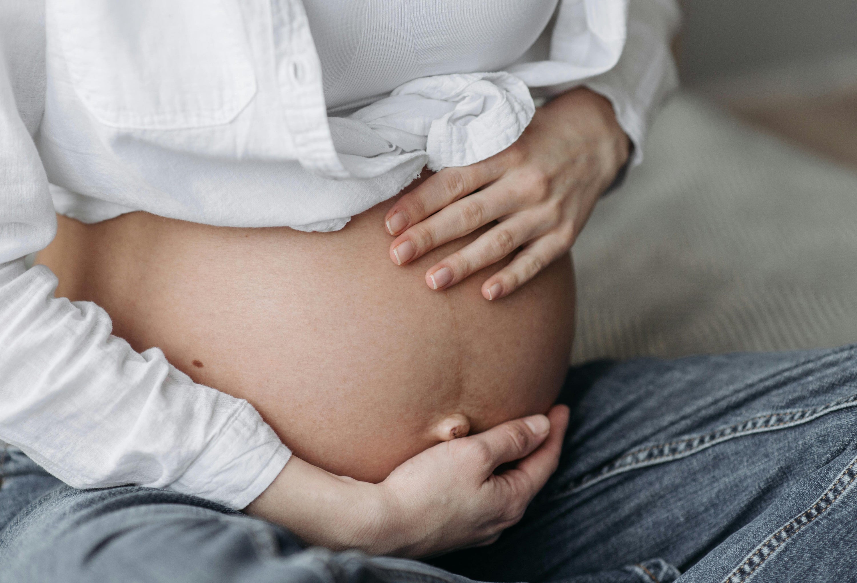 From Pregnancy Glow to Pregnancy Itch: Your Natural Skin Survival Guide
