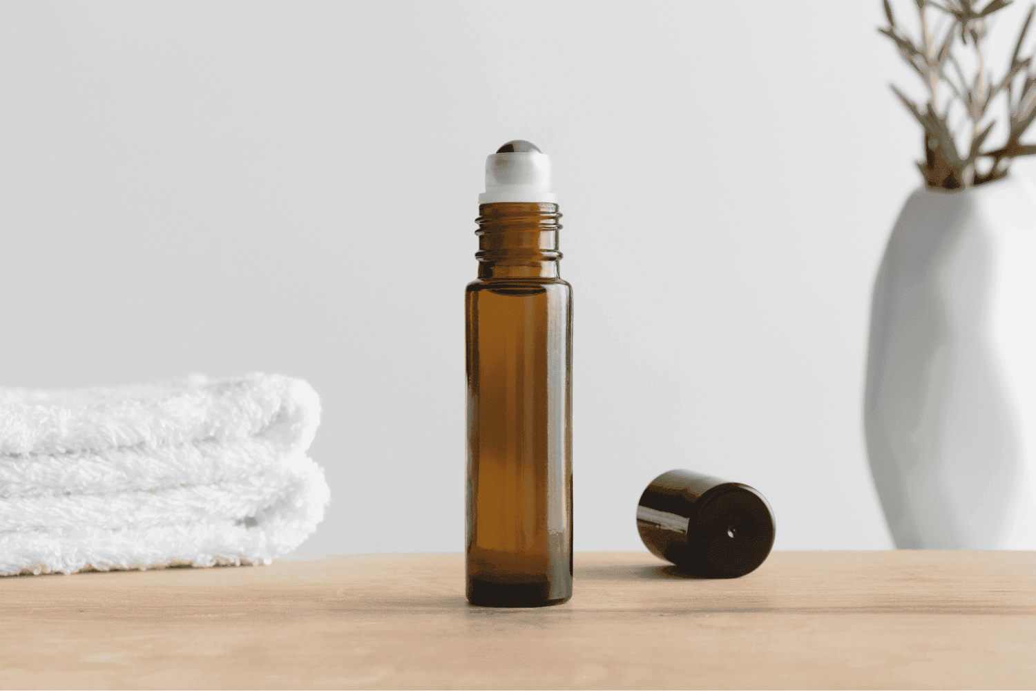 Natural Bug Bite Relief with Essential Oils for the Whole Family